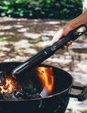 Looftlighter Pro pushing 760°C superheated air into a kettle of lump charcoal