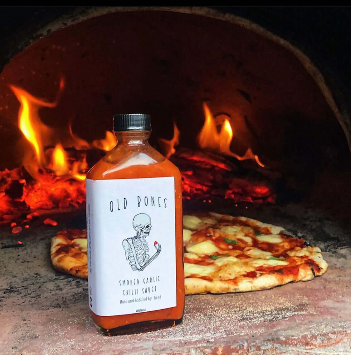Old Bones Chilli Co Smoked Garlic Chilli Sauce 200ml bottle