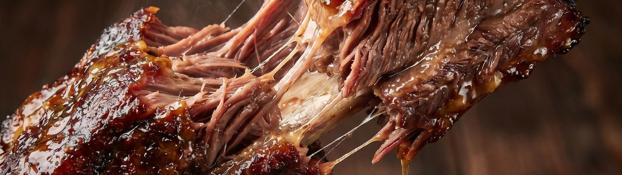 Coast n Smoke T-Rub Umami Seasoning 150g banner — glossy lacquered beef short ribs on the bone